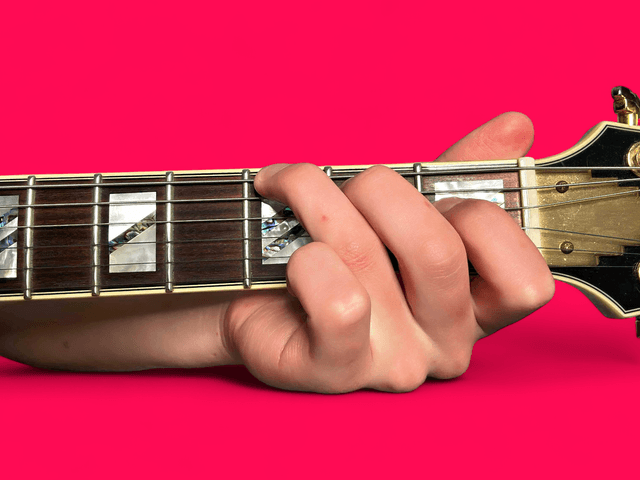 Gaug guitar chord with finger positions