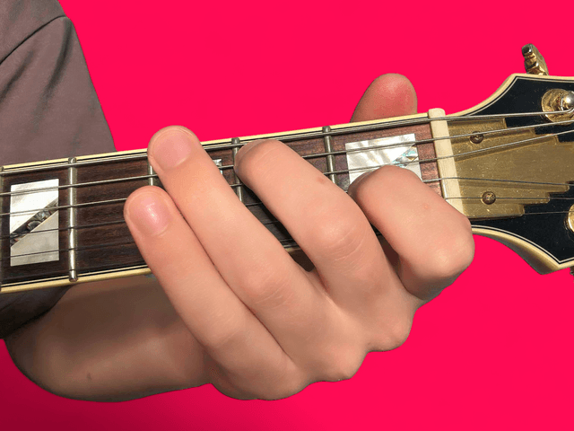 E7 guitar chord with finger positions